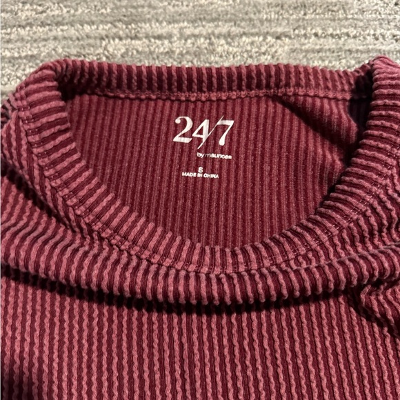 Maurices Ribbed Maroon Top - Picture 2 of 2